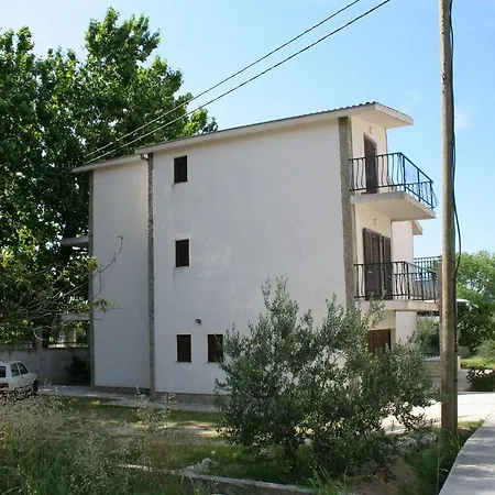 Πανσιόν Double 2746a Duće